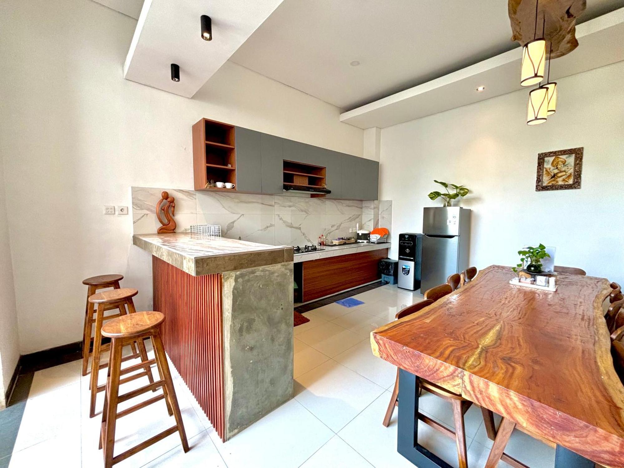 Surya Mesari Bed & Breakfast *