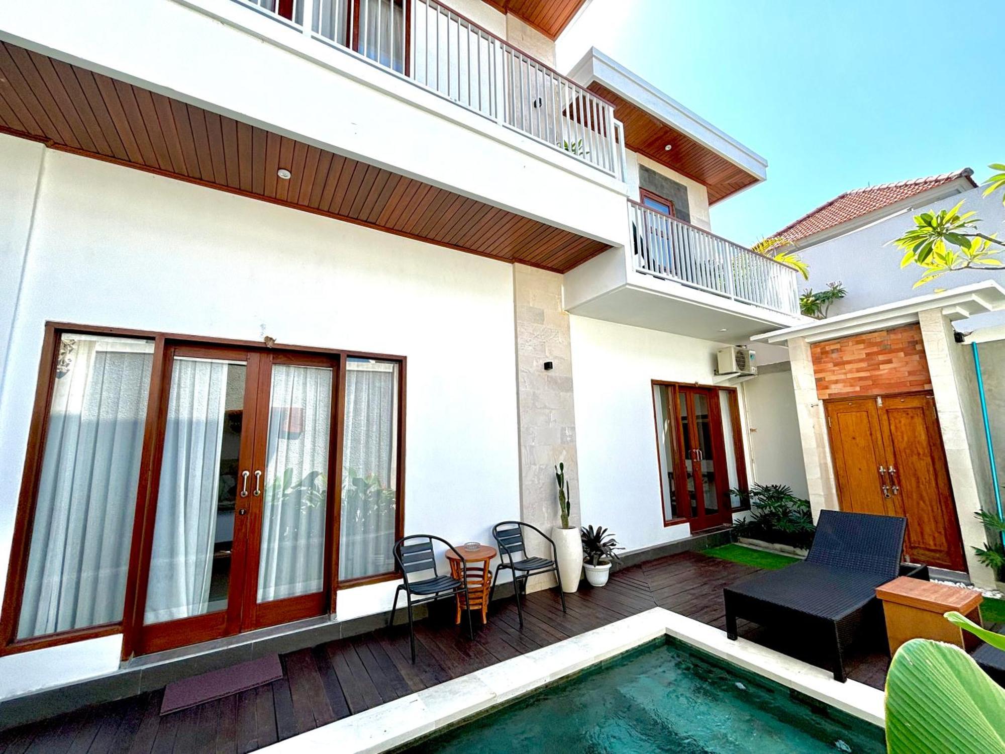Surya Mesari Tempat Tidur & Sarapan Seminyak (Bali)